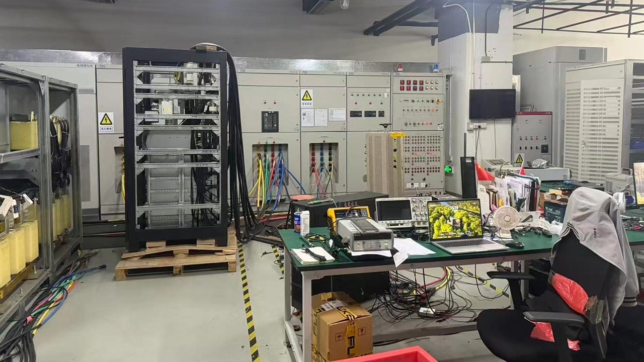 Испытания: производство ИБП RhimoPower